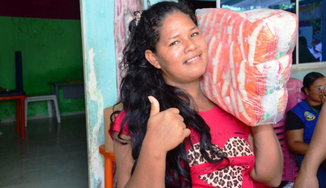 En la primera entrega, familias en extrema pobreza, recibieron 700 kits a través del Plan de Emergencia Social-Pedro Romero