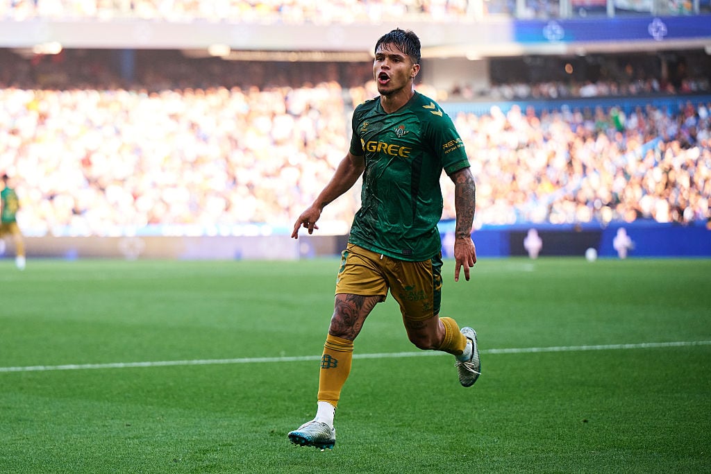 Cucho Hernández fue directo: esto dijo por la competencia de la titular en el Betis (Photo by Bruno Penas/Quality Sport Images/Getty Images)