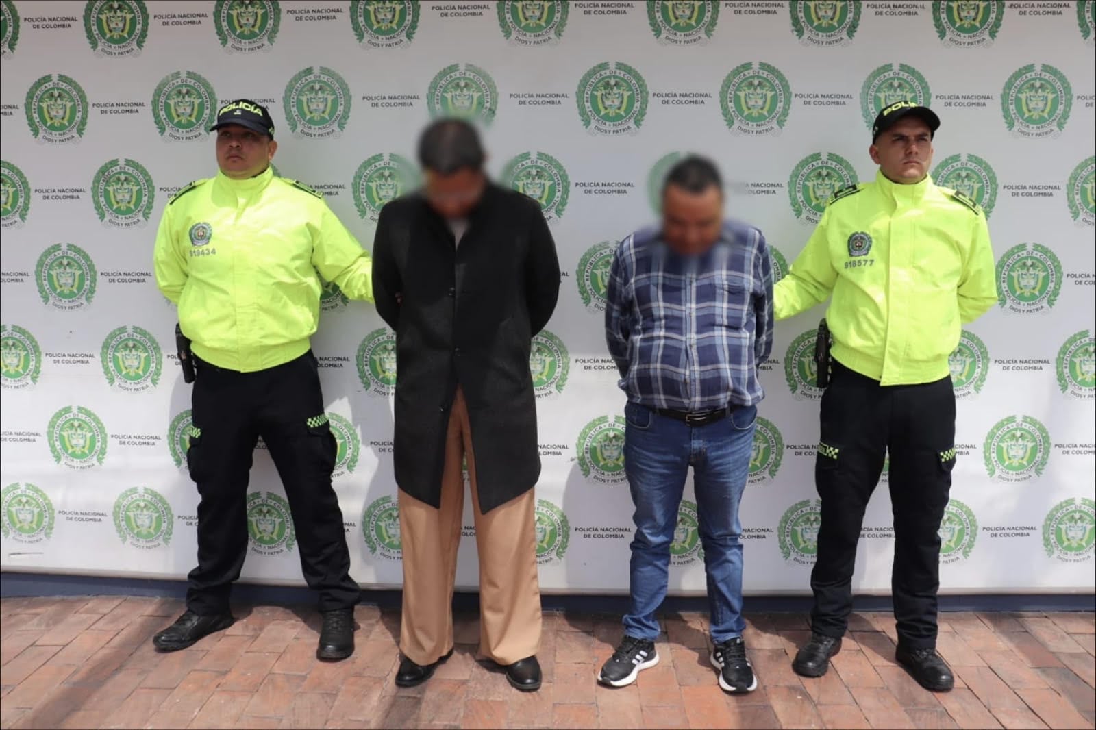 Los hombres fueron identificados como alias ‘Andrés’ y alias ‘Alberto’, eslabones logísticos para el envío de estupefacientes a EE. UU. y Europa.