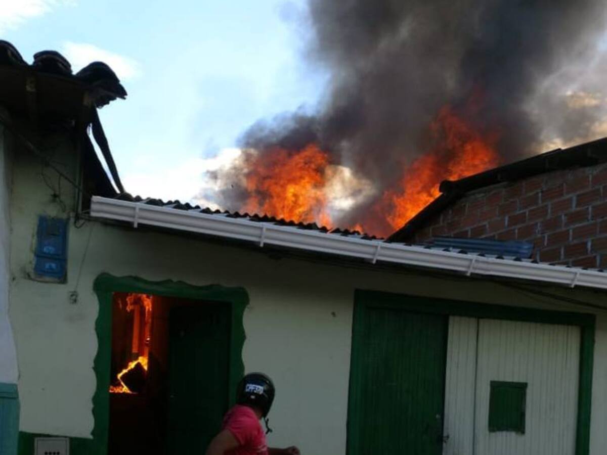 Un incendio consumió tres casas en Abejorral, Antioquia