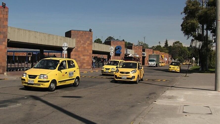 Consejo de Estado reactiva resolución que ordena instalar tabletas a los taxistas. Foto: Colprensa