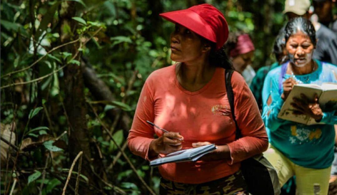 La mujer ha tenido una relación especial con la naturaleza sobre todo la mujer rural 