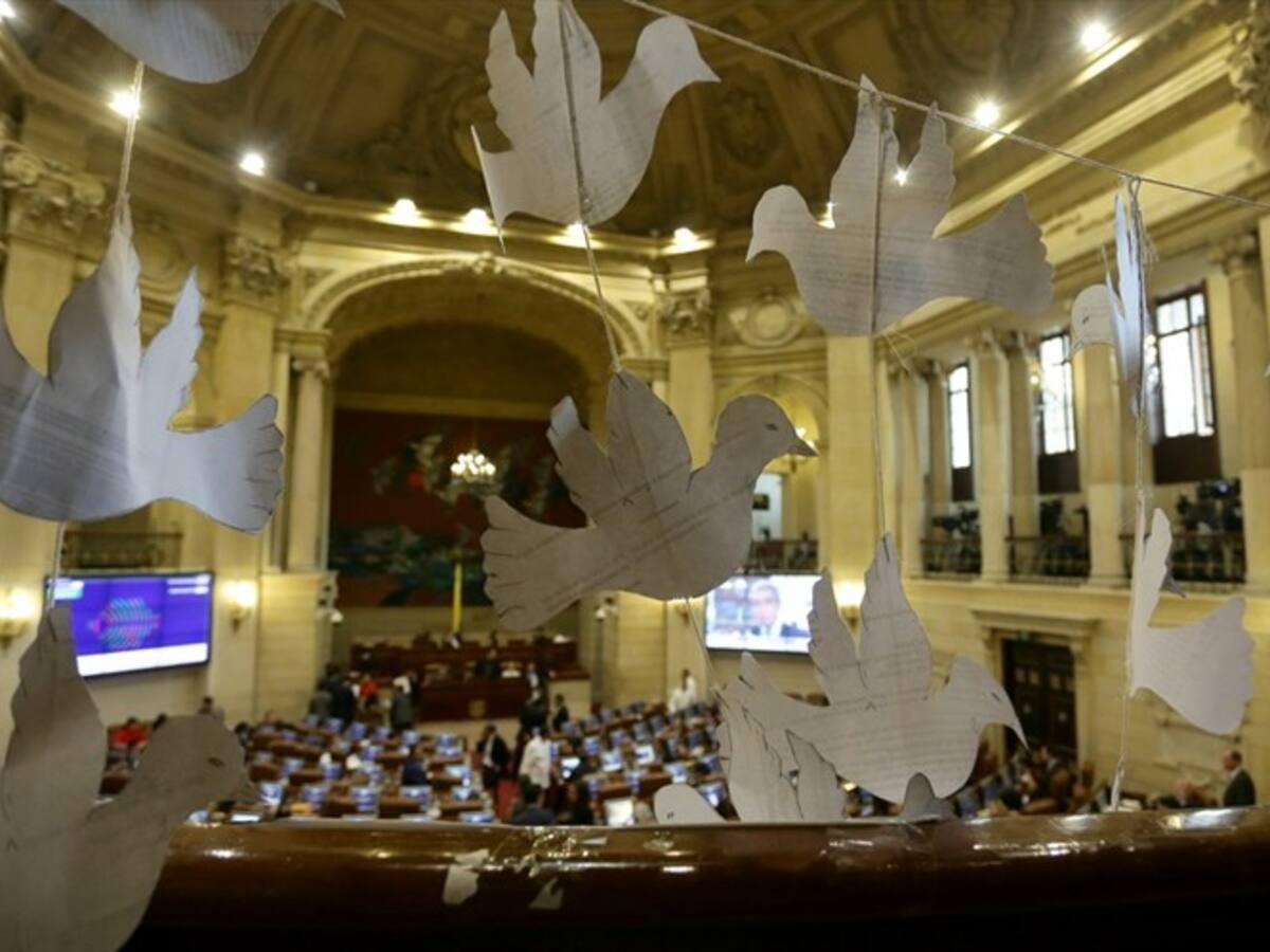¿Implicados en parapolítica deberían ser acogidos por la JEP?