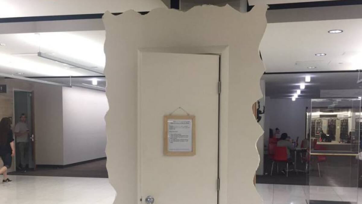 Universidad instala cuarto para que sus alumnos lloren después de parciales
