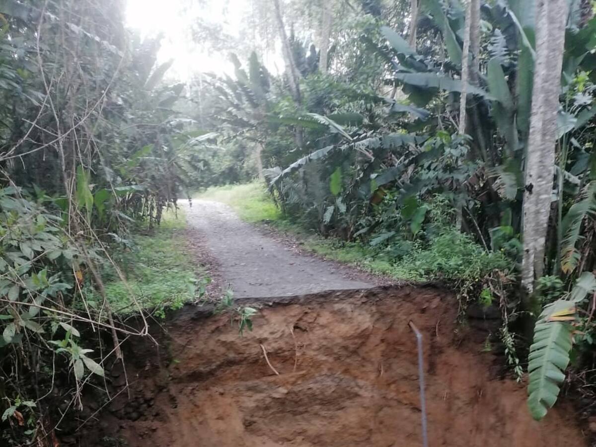 En Salento realizan monitoreo en zona afectada por lluvias para establecer intervención