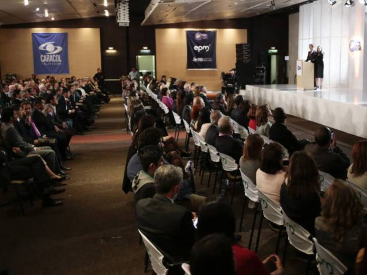 Vientos de paz en el Círculo de Periodistas de Bogotá