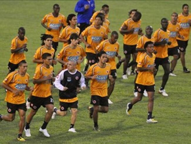 Colombia aun no define formación para enfrentar a Paraguay