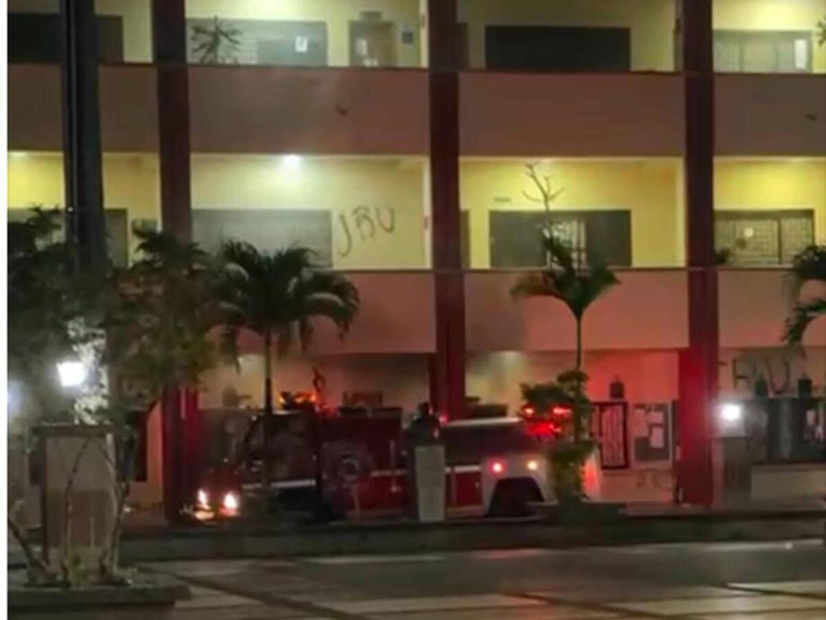 Hombres prenden fuego a instalaciones de Universidad Tecnológica del Chocó