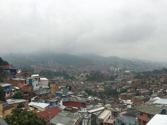 Víctimas en Medellín vigilarán sometimiento de general Montoya a la JEP