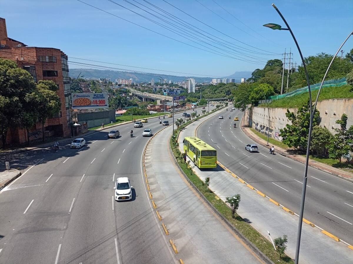 Estaciones de Metrolínea cambian horario de cierre por temporada de vacaciones