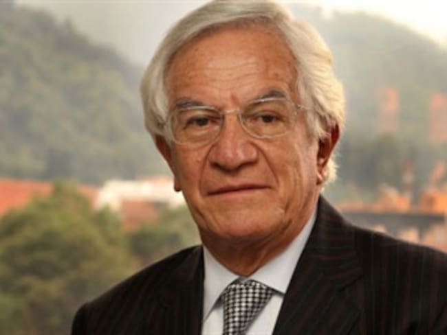 El alcalde encargado de Bogotá tiene que salir del Polo Democrático: Jaime Castro