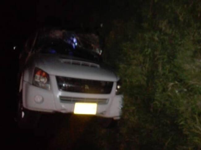 3 personas heridas dejó accidente de camioneta del Ejército en Tolima