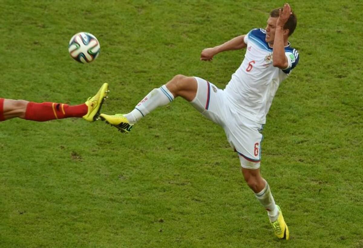 Tras un partido sin emociones, Divock Origi marcó el gol del triunfo en el minuto 87 y le dio el pase a octavos de los belgas.