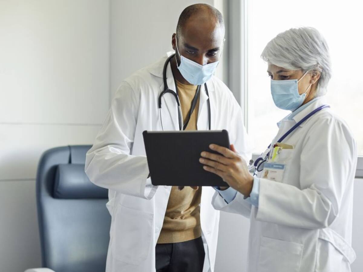 MinSalud dijo que hoy certificará residencias médicas radicadas hasta marzo