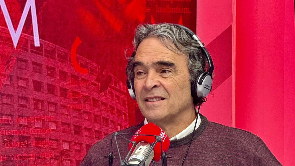 Se puede hacer política con principios, no hay venderle el alma al diablo: Sergio Fajardo