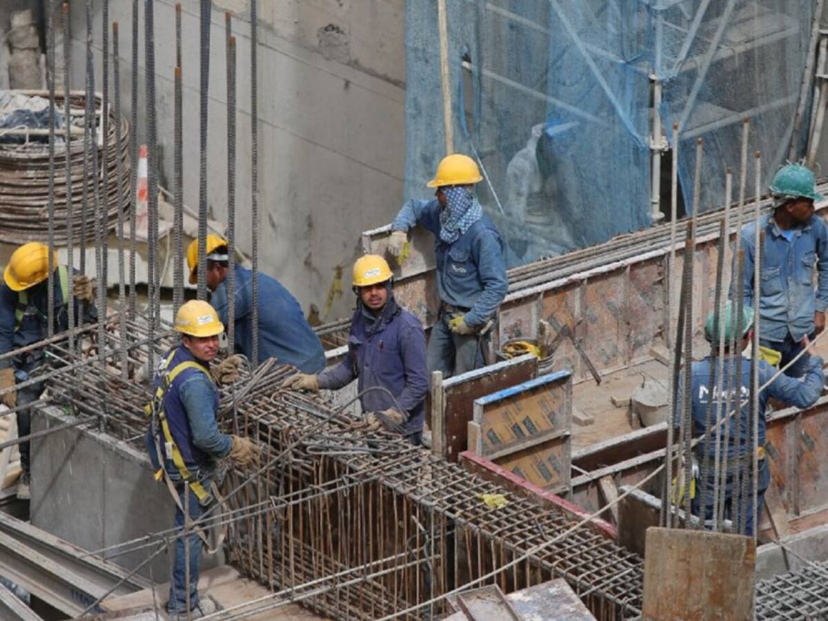 Mil trabajadores despedidos en el sector de la construcción por el paro