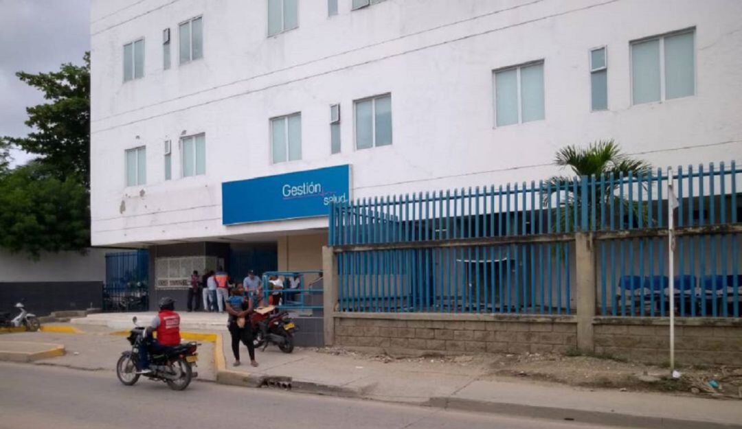 La Policía aseguró que varios sujetos generaron una asonada para impedir un operativo de registro y control en el barrio Nelson Mandela