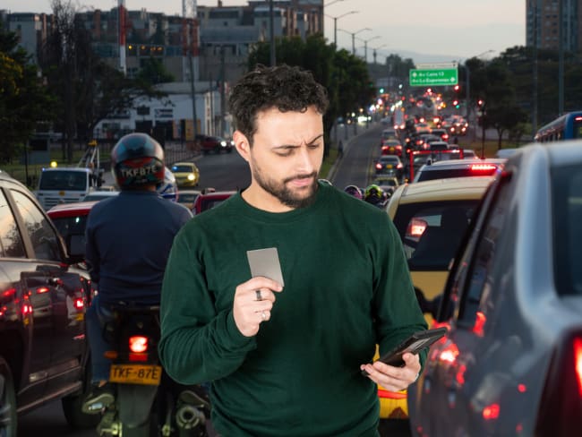 Pico y placa solidario 2026: ¿Cuánto vale por 6 meses en Bogotá? Inicie el año sin restricciones. Getty Images