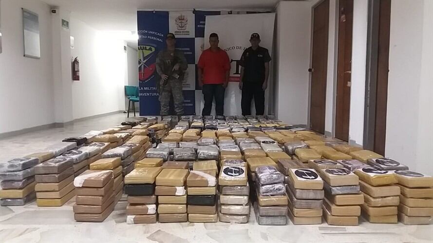 Incautan en Buenaventura cargamento de cocaína avaluado en $200 millones.