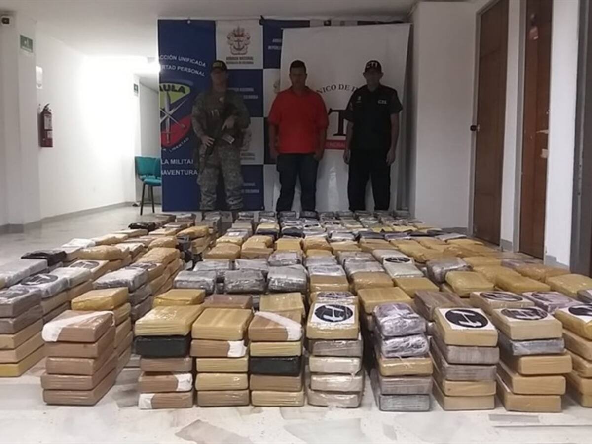 Incautan en Buenaventura cargamento de cocaína avaluado en $200 millones