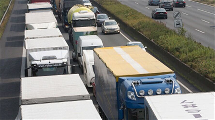 Transportadores preocupados por actos terroristas contra vehículos de carga. Foto: Getty Images