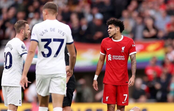 Luis Díaz en el partido ante el Tottenham (Photo by Ryan Pierse/Getty Images)