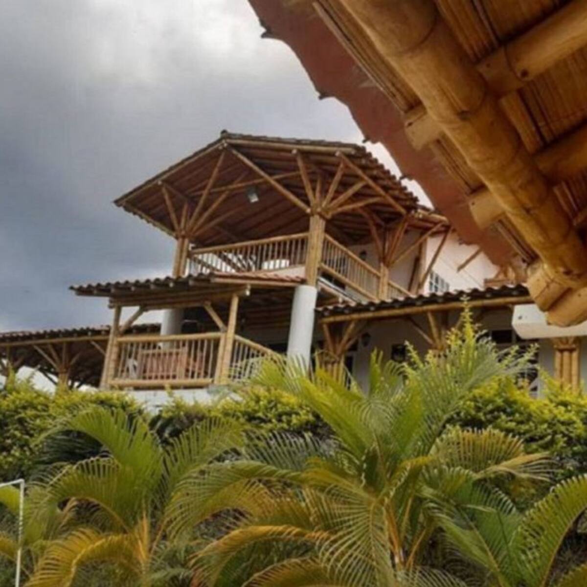 Turistas deben acatar protocolos para evitar restricciones: Cotelco