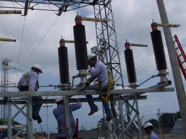 Gremios piden subsidio a la oferta por aumento en tarifa de energía