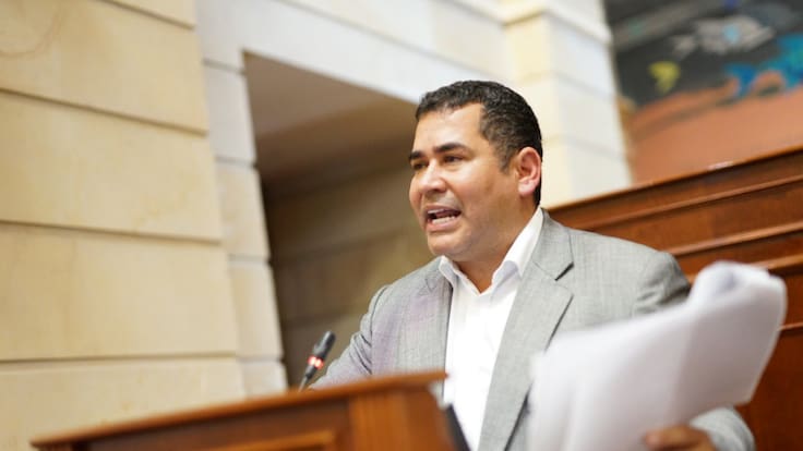 Proyecto busca prohibir que alcaldes y gobernadores tengan familiares en el Congreso, ¿tiene futuro?