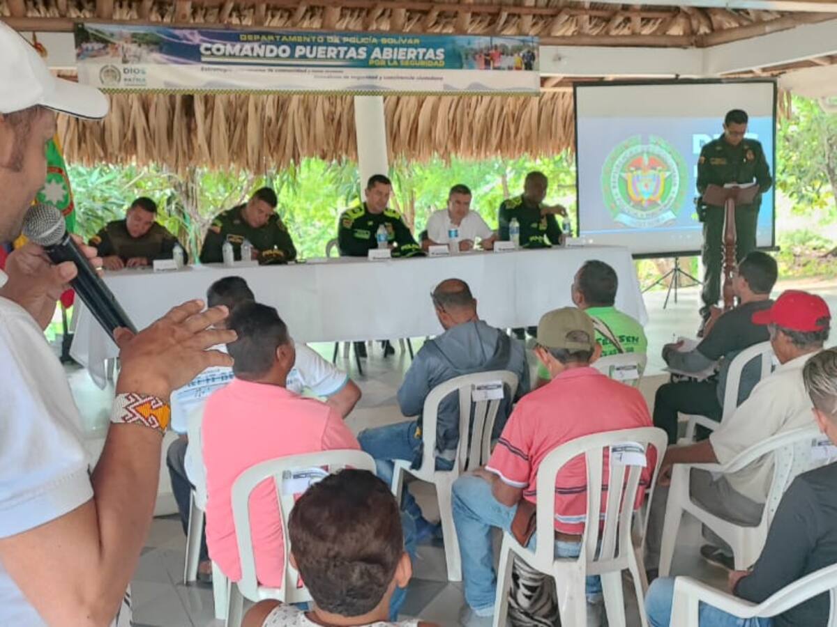 ‘Comando de Puertas Abiertas’ de la Policía de Bolívar llegó a San Jacinto