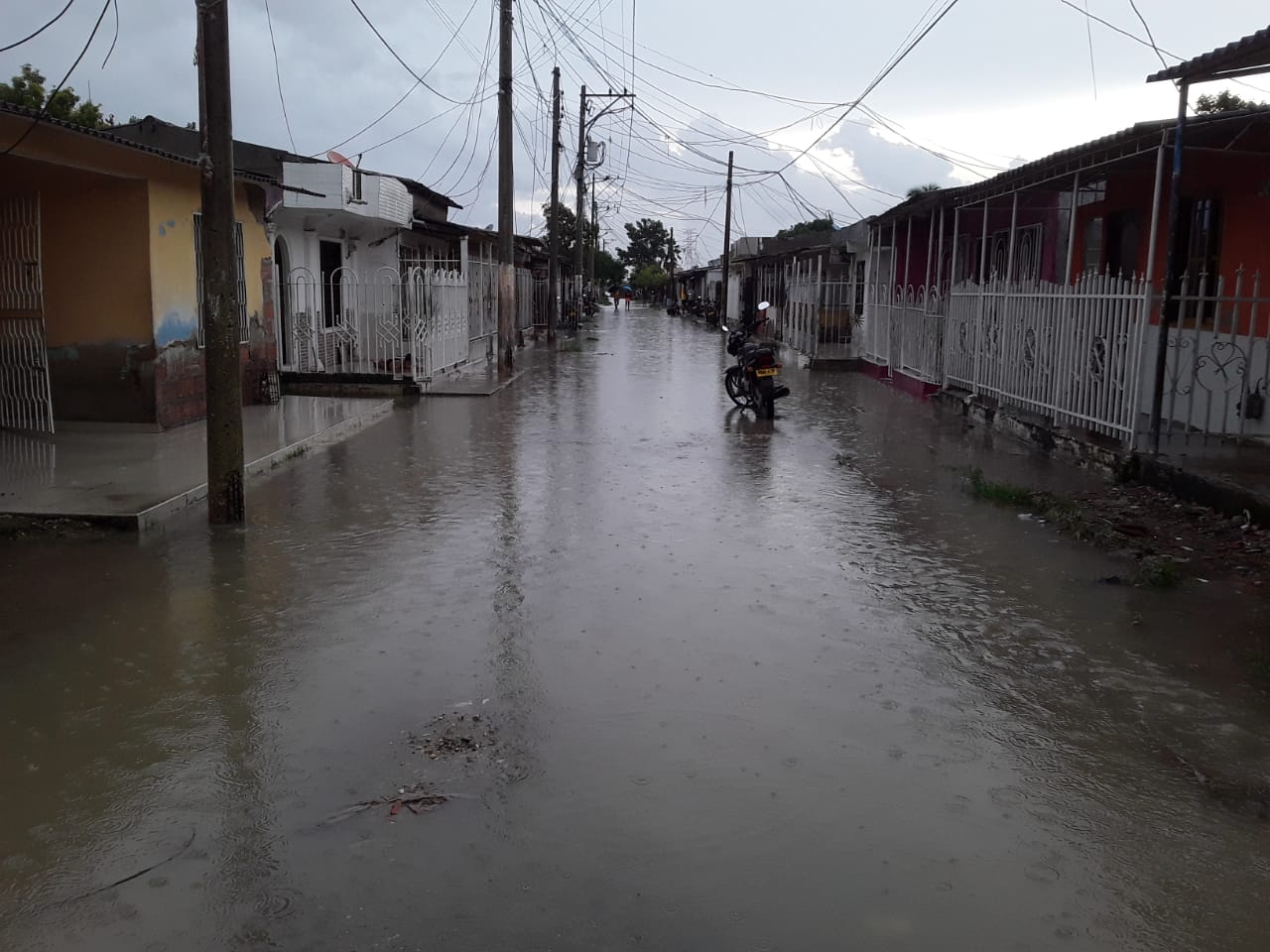 Activaron monitoreo a onda tropical que transita por el Caribe