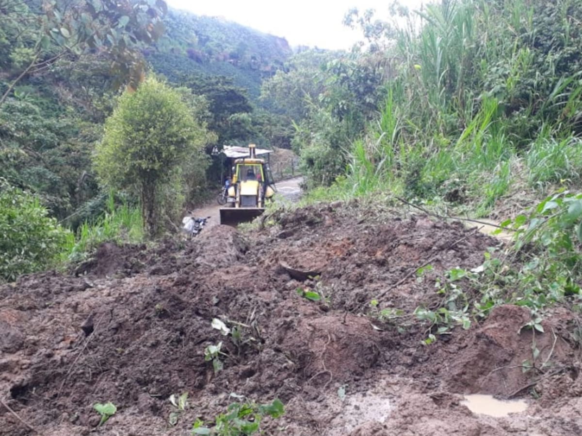 Por la ola invernal, 38 vías de Antioquia están en emergencia