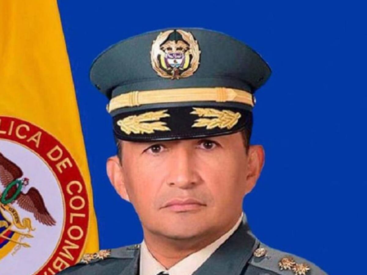 Asumió nuevo comandante de la Sexta División del Ejército