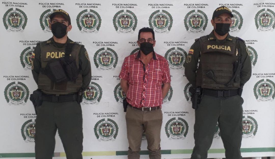 El hombre tiene una investigación vigente por su presunta responsabilidad en el delito de violencia intrafamiliar ocurrida este año.