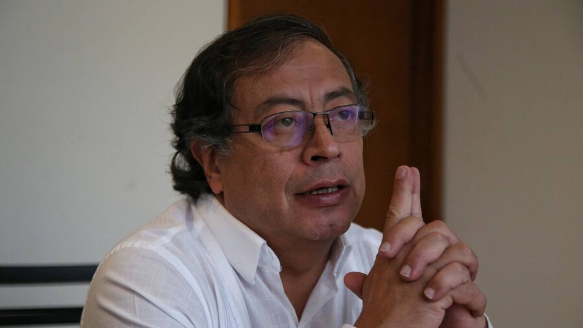“La denuncia contra Gustavo Petro no tiene cálculo político”: François Roger Cavard