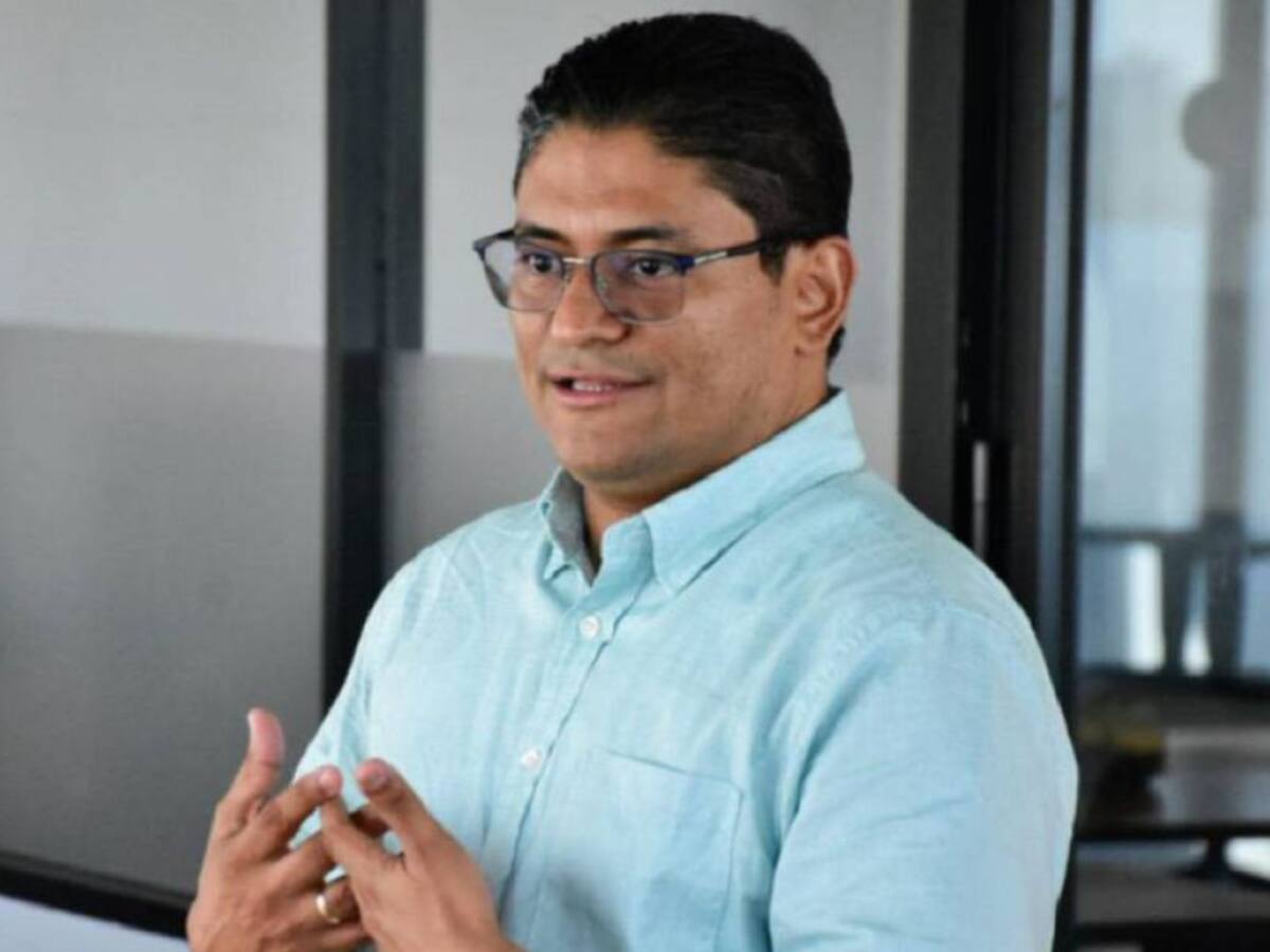 Investigan ambulancias que no atendieron a hombre que cayó a un arroyo