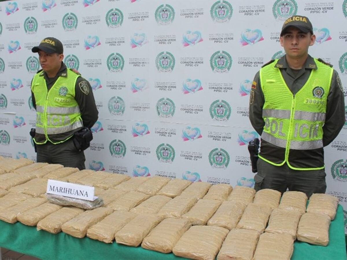 Incautan 15.000 dosis de cripy en camufladas en una mesa de cerámica