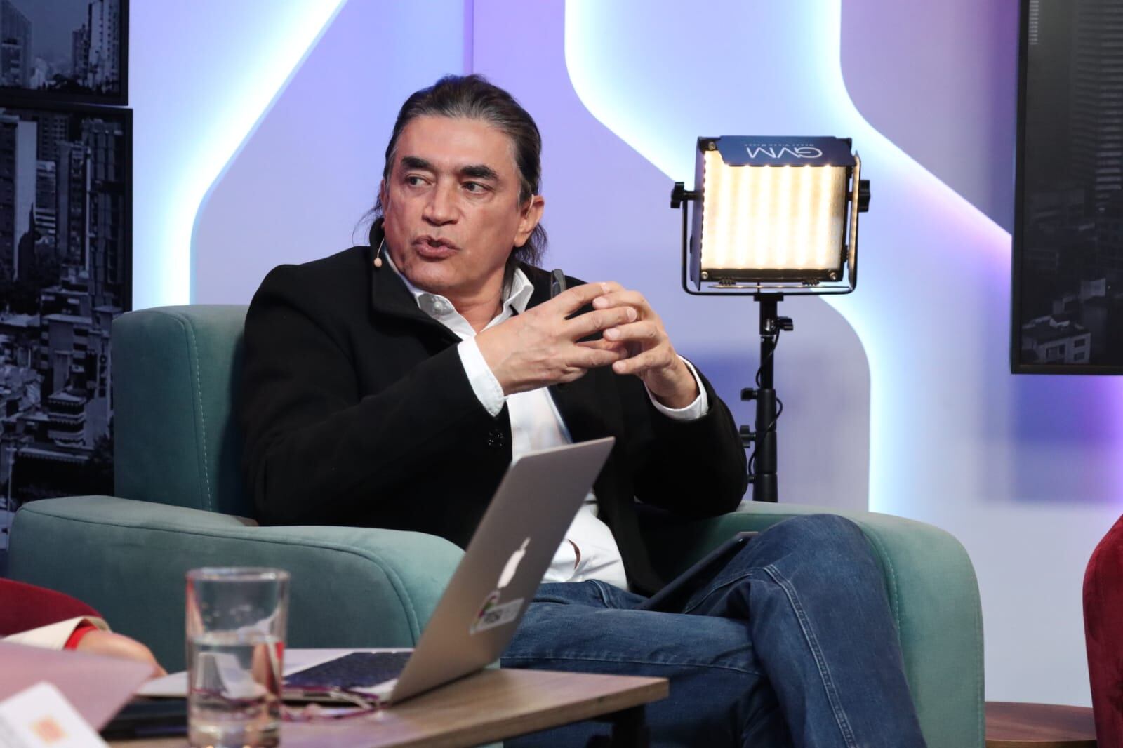 Gustavo Bolívar. Foto: Caracol Radio.