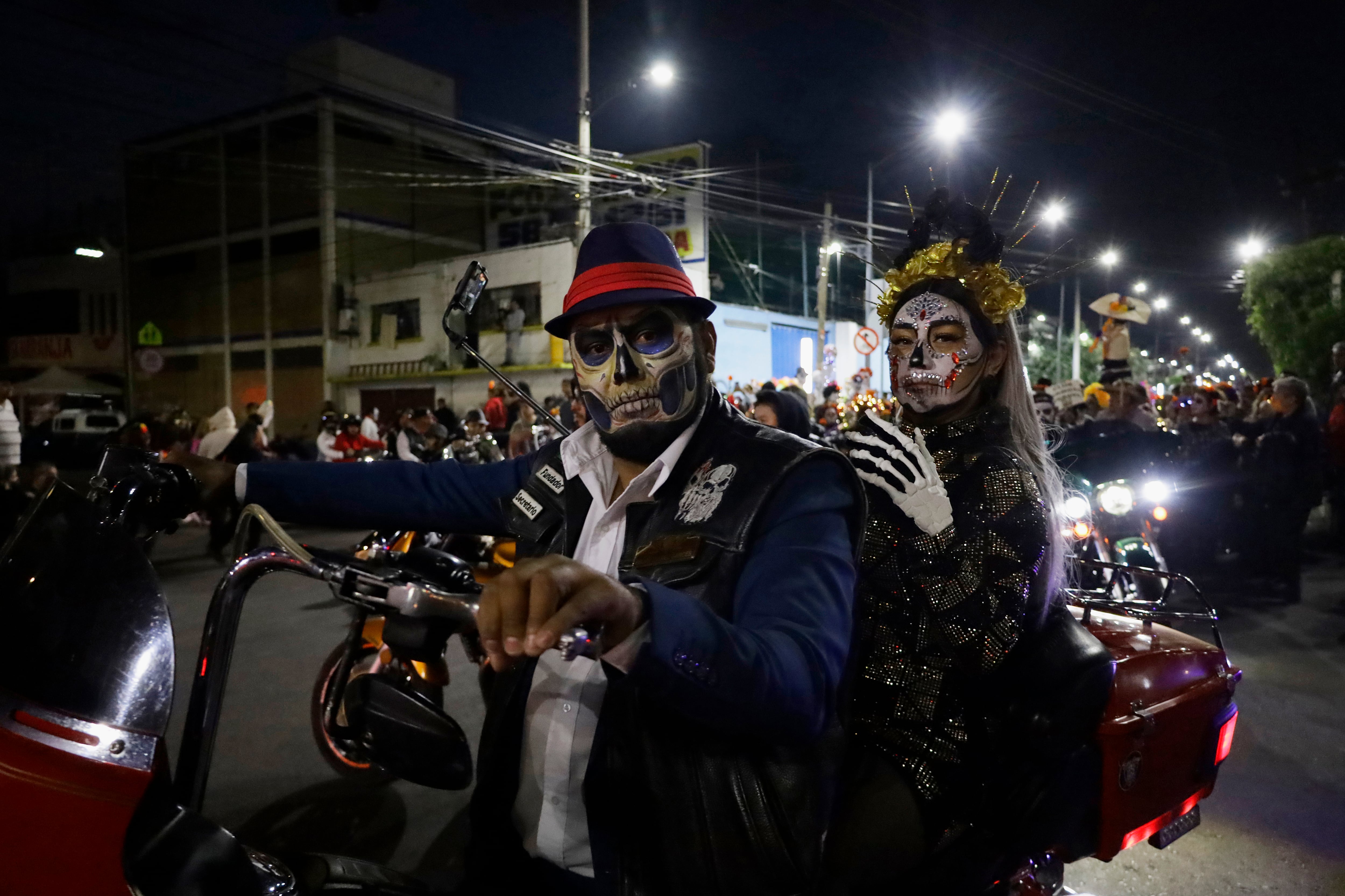 Popayán decreta restricciones para Halloween y suspende la venta de combustible para motos. Getty Images
