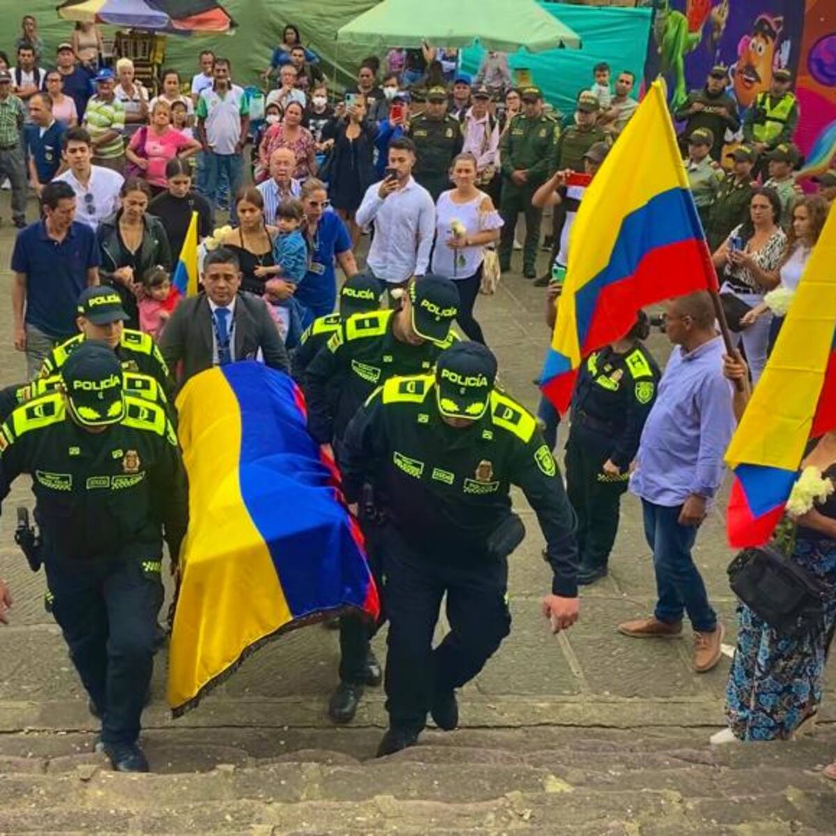 Así fue el último adiós al Subintendente Ángelo Martínez en Piedecuesta