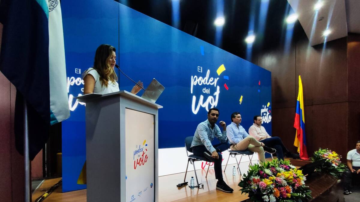 50 observadores de la MOE estarán durante la jornada de votaciones en Bucaramanga