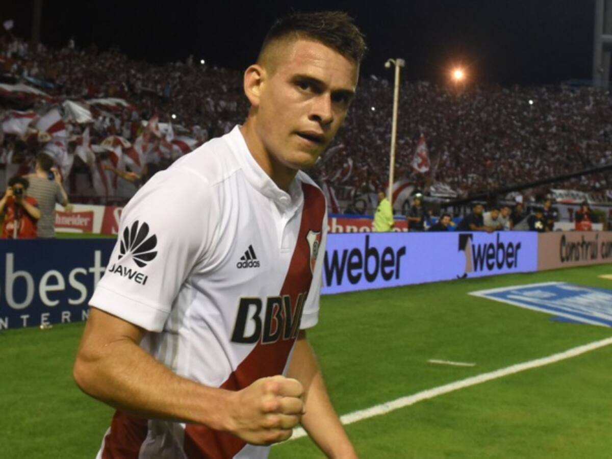 Rafael Santos Borré le entrega la victoria a River en el superclásico del verano