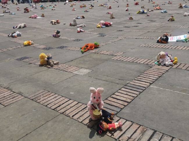 Más de 2.000 juguetes se instalaron en Bogotá por los derechos de la niñez