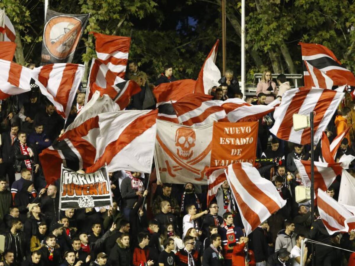 La particular hinchada del Rayo Vallecano a la que Falcao espera alegrar