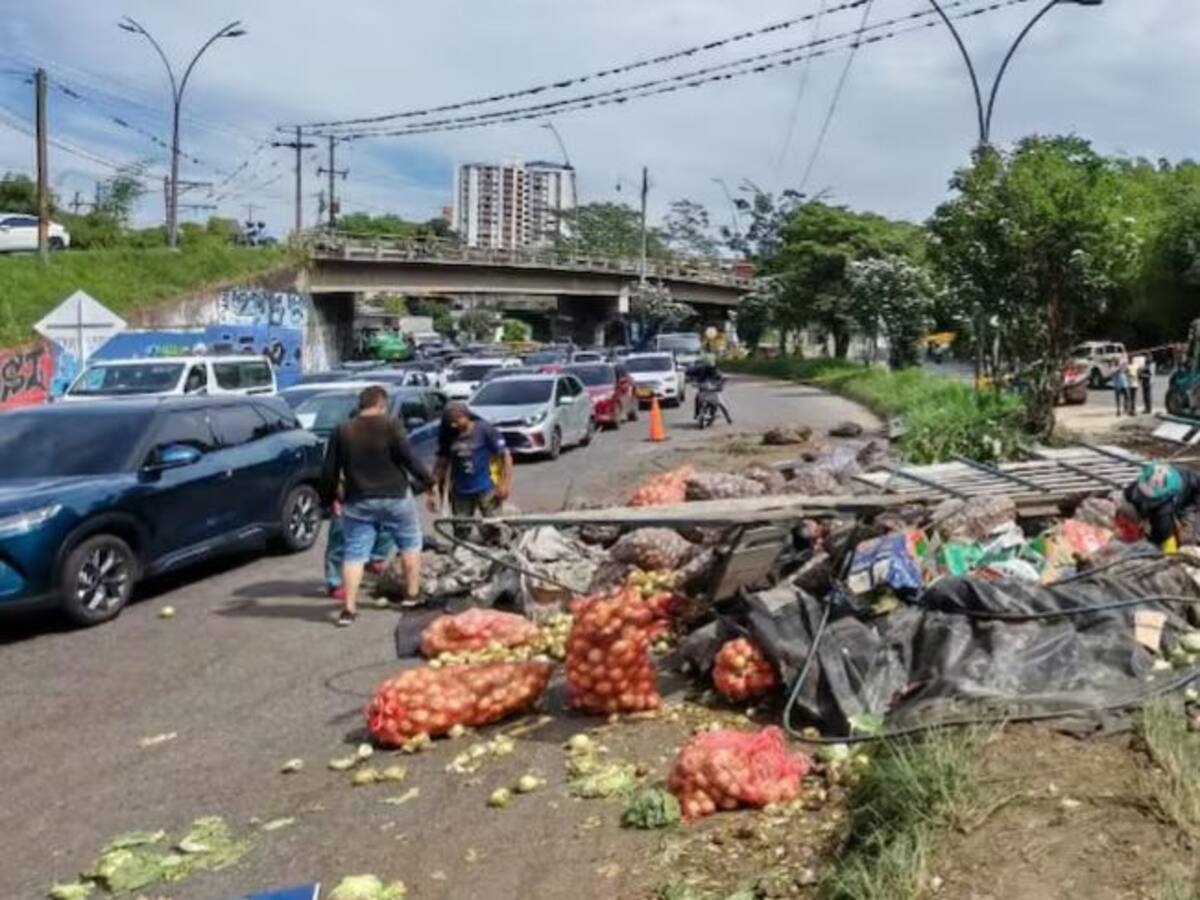 ¿Qué falló en la atención al caos por accidente en la autopista Piedecuesta a Bucaramanga?