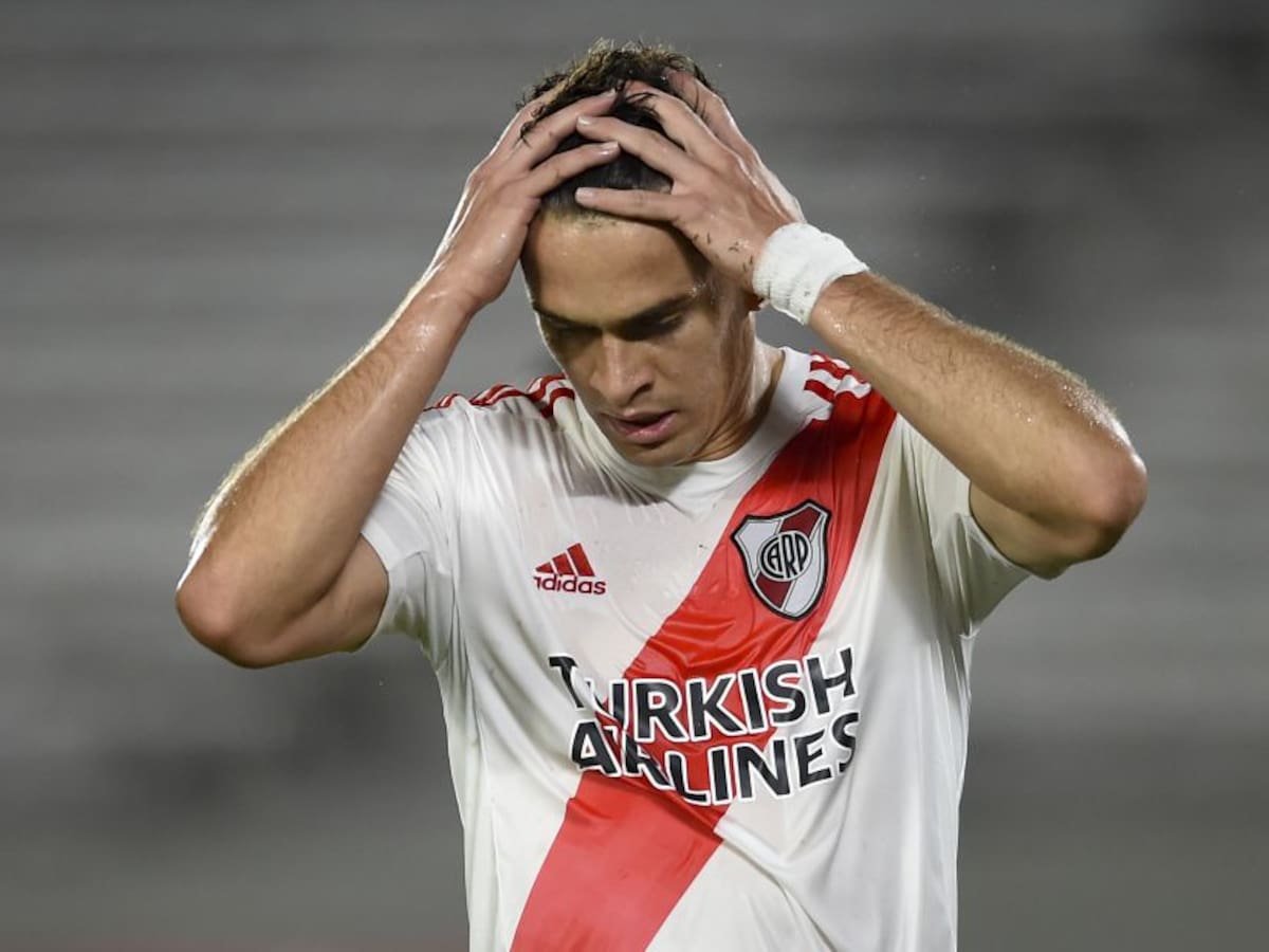 El lío de River con Santos Borré: compra obligada o despedida a la vista