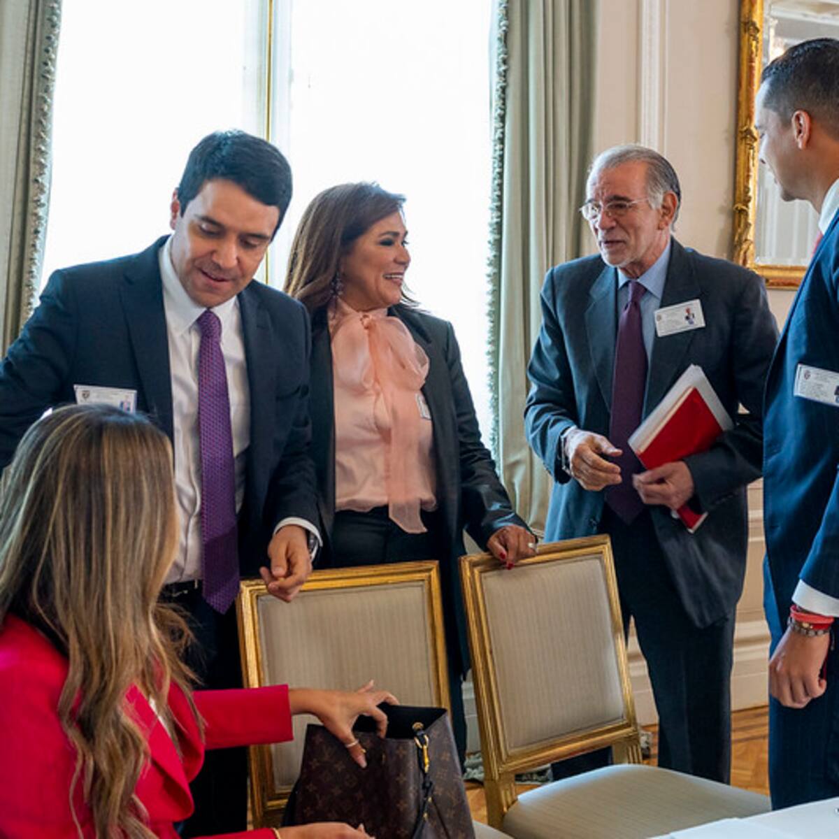 Optimismo tras reunión del Gobierno para definir hoja de ruta por altas tarifas de energía