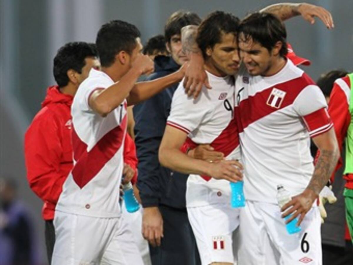 Prensa peruana eufórica por pase a semifinales con Uruguay