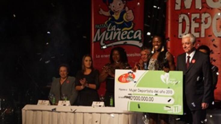 Caterine Ibargüen fue elegida como la Mujer deportista del año
