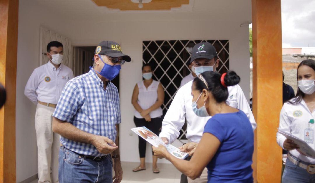Entrega de títulos de propiedad en San José de los Campanos